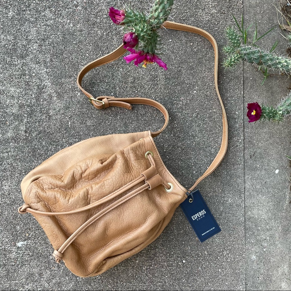 NWT Esperos Soho Leather Bucket Bag- Tan